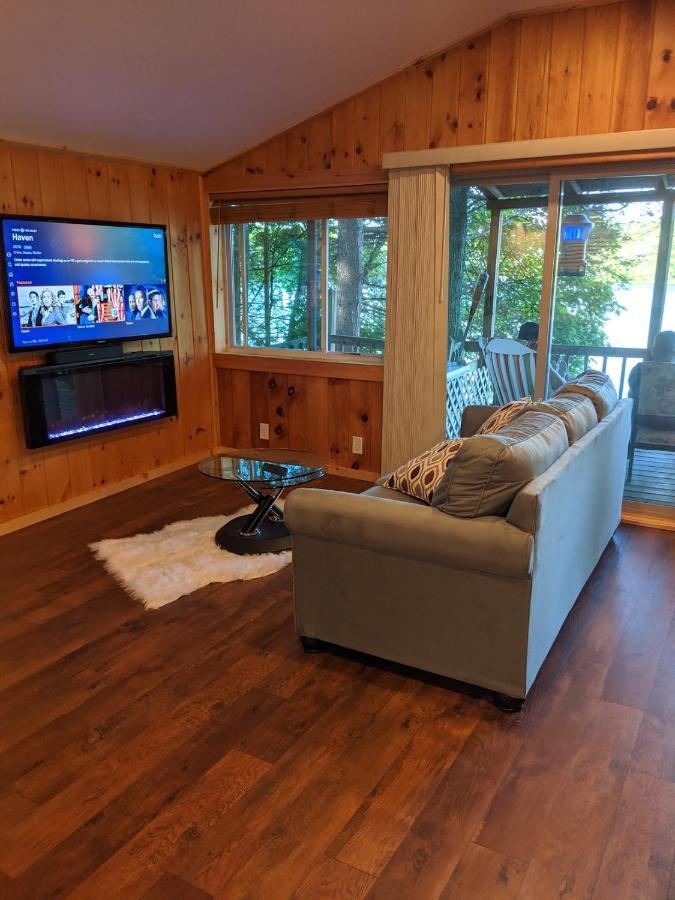 Panoramic Water Views , Cozy House In Henniker ,Nh Villa Kültér fotó